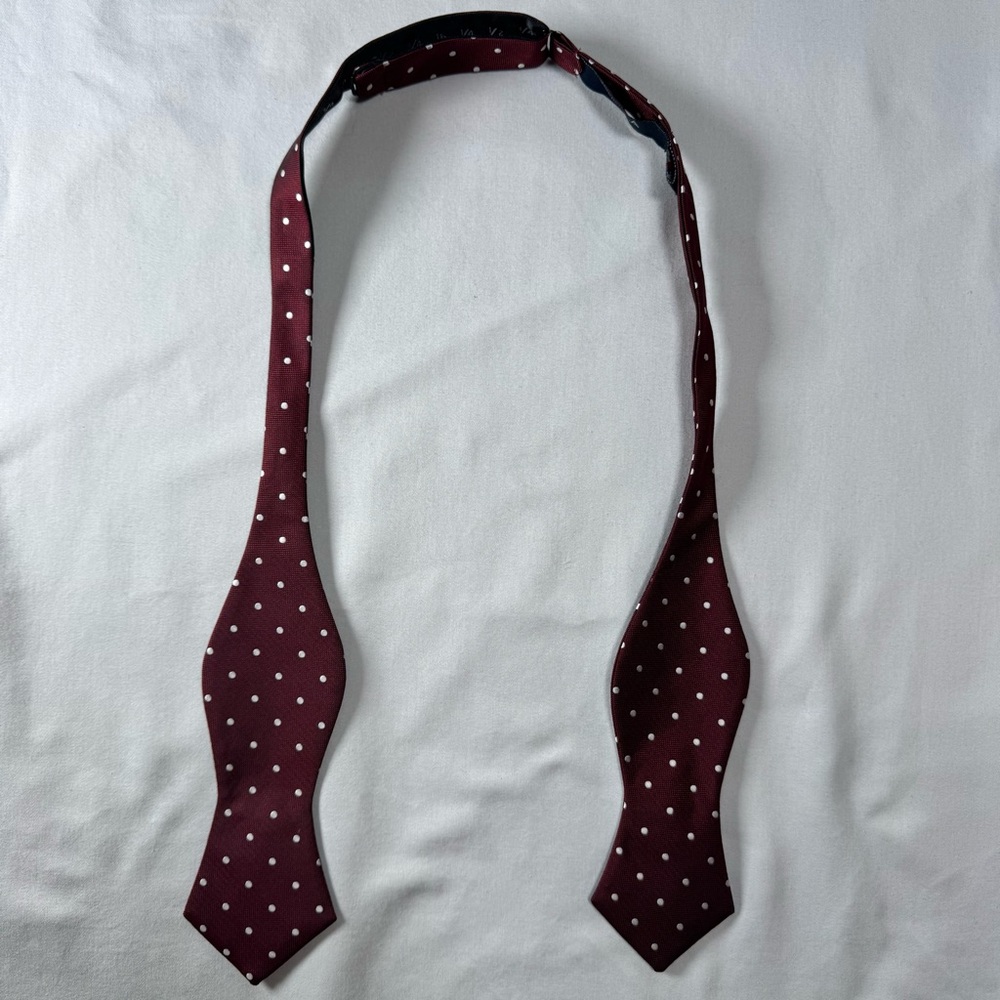 Classic Burgundy Polka Dot Bow Tie